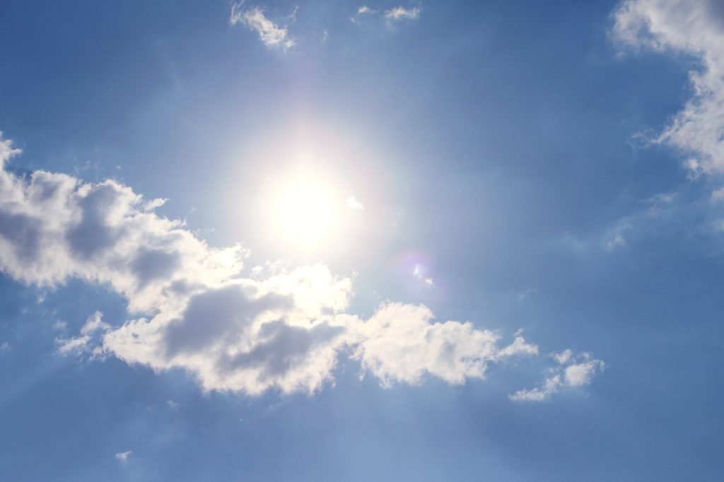 sonne-blauer-himmel