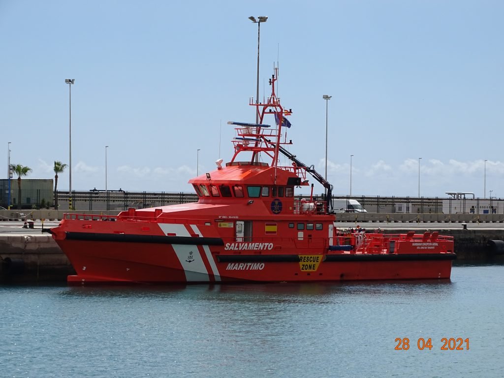 Salvamar Miza im Hafen