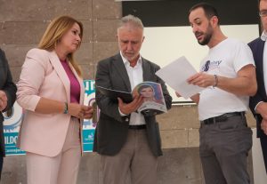 Tefía wird Gedenkstätte für LGTBIQ+ Opfer