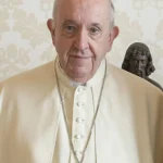 Portrait_of_Pope_Francis_(2021).jpg
