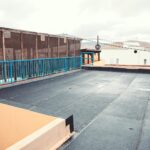 Reparaturen am CEIP Pájara: Maßnahmen gegen Feuchtigkeitsschäden