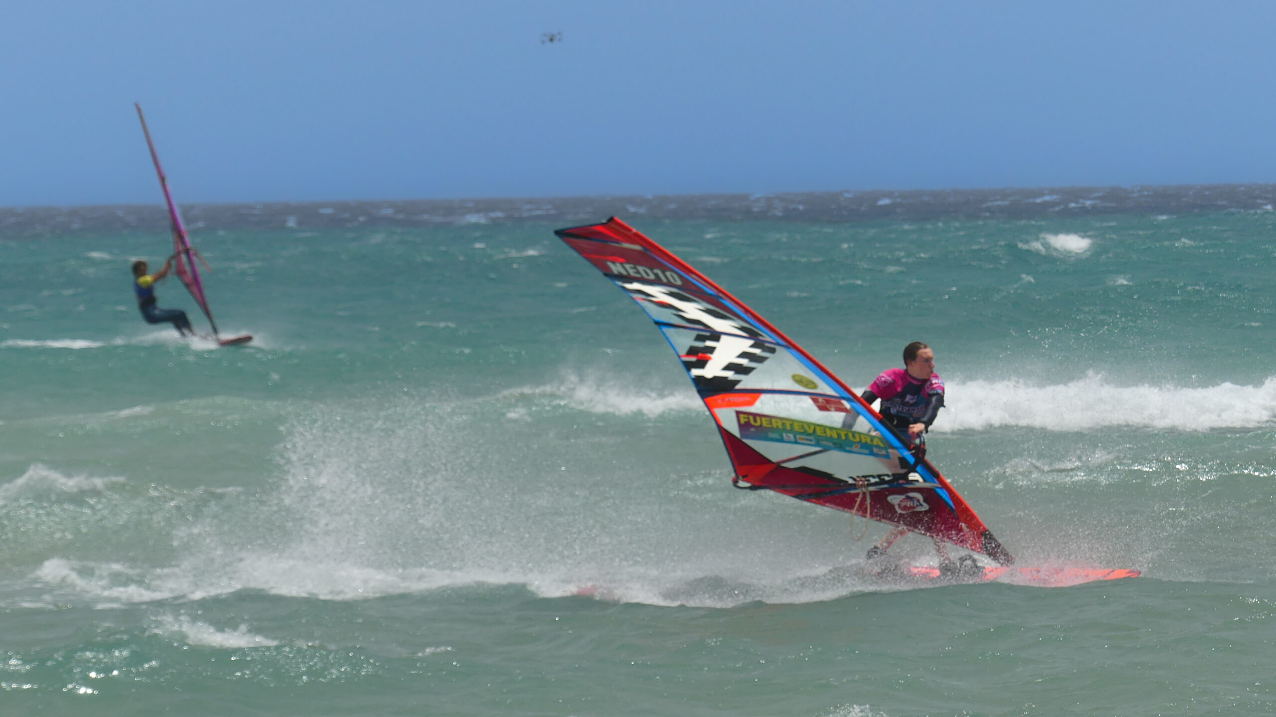 Sarah-Quita Offringa sichert sich 18. WM-Titel im Windsurf Freestyle