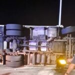 LKW-Unfall auf der FV-20 sorgt für nächtliche Straßensperrung LKW-Unfall auf der FV-20 sorgt für nächtliche Straßensperrung